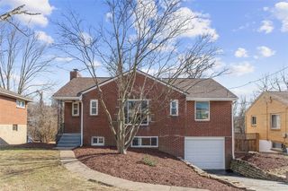 1927 Berkwood Dr, Pittsburgh, PA 15243