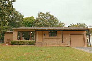 3043 E  Houston St, Paris, TX 75460