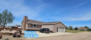 412 4th Ave SW, Bowman, ND 58623