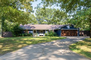 507 Robin Rd, White Hall, AR 71602