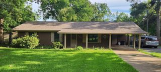 202 Fish St, Star City, AR 71667