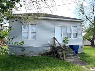 1506 E  Main St, West Frankfort, IL 62896