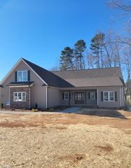 8410 Peony Dr, Stokesdale, NC 27357