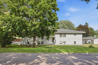 5116 Edgewood Ave  N, Minneapolis, MN 55428