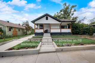 1124 E  11th St, Dallas, TX 75203