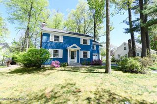 6 Woodridge Road, Delmar, NY 12054