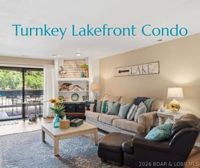 5940 Baydy Peak Rd #922, Osage Beach, MO 65065