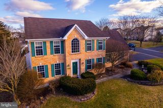 2387 Autumnwood Dr, State College, PA 16801