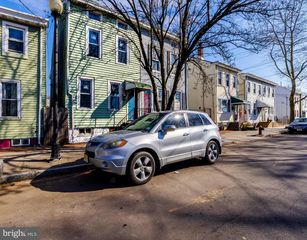 858 Lamberton St, Trenton, NJ 08611