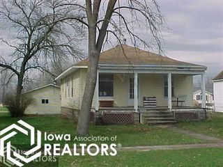 620 Woodlawn St, Traer, IA 50675
