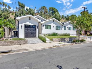 8600 Bluffdale Dr, Sun Valley, CA 91352