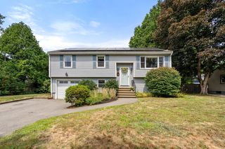 8 South St, Maynard, MA 01754