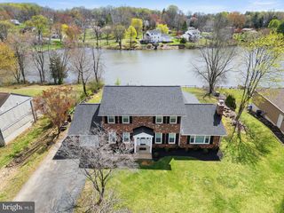6434 Lancaster Dr, Warrenton, VA 20187