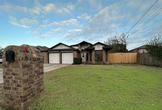 6605 Silver Spruce Dr, Arlington, TX 76001