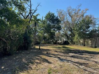 907 E  Okaloosa Ave #13, Tampa, FL 33604