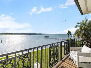 429 Saint Andrews Dr, Belleair, FL 33756