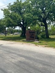 Parkway, Tow, TX 78672