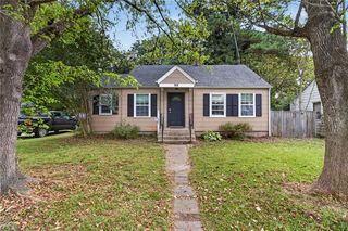 901 Stewart St, Chesapeake, VA 23324