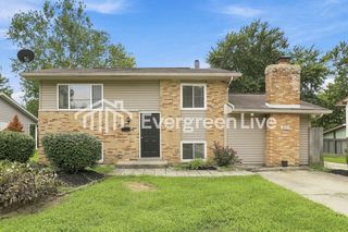 813 Smiley Ave, Cincinnati, OH 45240
