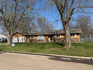 710 N  Illinois St, Lake City, IA 51449