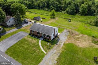 8064 Colebrook Rd, Palmyra, PA 17078