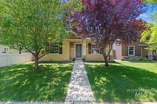 201 W  Lava Falls Dr, Meridian, ID 83646