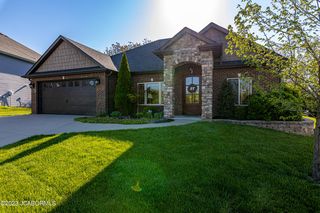 2612 Stratford Chase Cir, Columbia, MO 65201