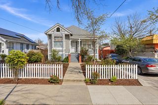 1090 S  7th St, San Jose, CA 95112