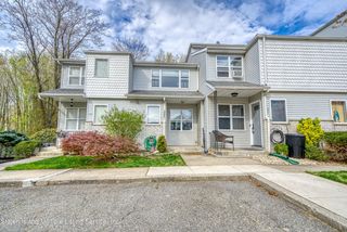 205 Lorraine Loop, Staten Island, NY 10309