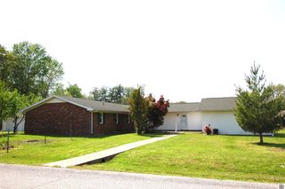 5104 Nace Ln, Paducah, KY 42001