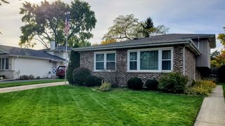 220 N  Grace St, Lombard, IL 60148