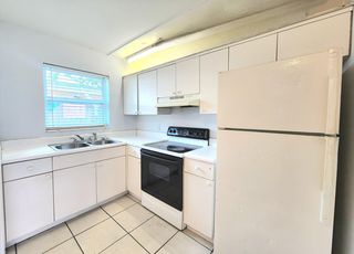 215 SW 1st Ct #1-2, Pompano Beach, FL 33060