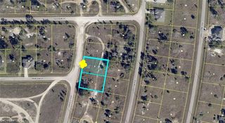 1087 Harvest Ave, Lehigh Acres, FL 33974
