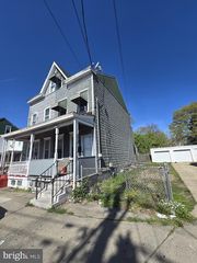 914 Liberty St, Trenton, NJ 08611