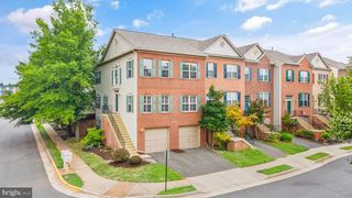 45800 Matador Ter, Sterling, VA 20166