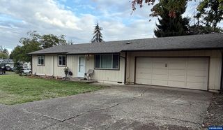 411 NE 3rd St, Willamina, OR 97396