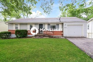 206 Maple St, Liberty, MO 64068