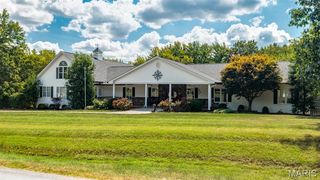 118 Westlake Trl, Litchfield, IL 62056