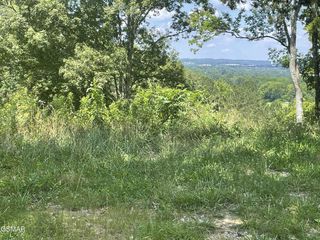 1 King Estates Rd #1, Sevierville, TN 37876