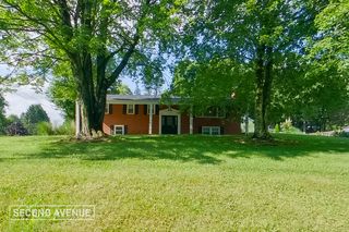 150 La Ray Dr, Butler, PA 16001