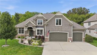 1716 SW Kendall Dr, Lees Summit, MO 64082