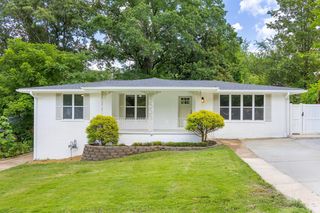 842 Brookfield Ave, Chattanooga, TN 37412