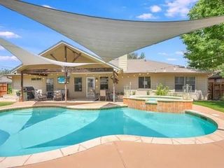 1603 Sunset Dr, Marble Falls, TX 78654
