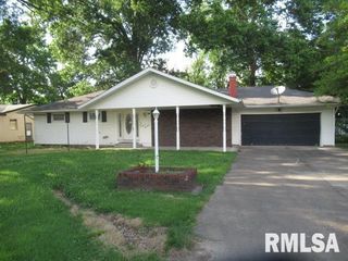 1117 E  Ash St, Herrin, IL 62948