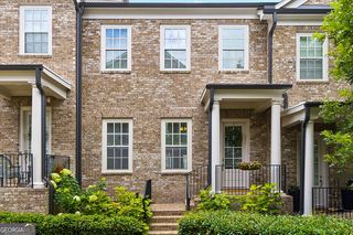 7012 Seneca Ct, Roswell, GA 30076