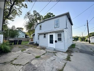 1836 1/2 S  Lemon St, Sioux City, IA 51106