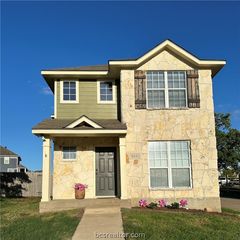 4041 Southern Trace Dr, College Station, TX 77845