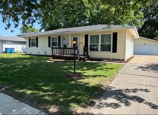 180 Kristina Dr, Bourbonnais, IL 60914