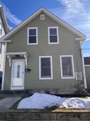 5 Lemon Street, Nashua, NH 03064