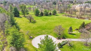 25 Bridle Ridge Ln, Saint Louis, MO 63131